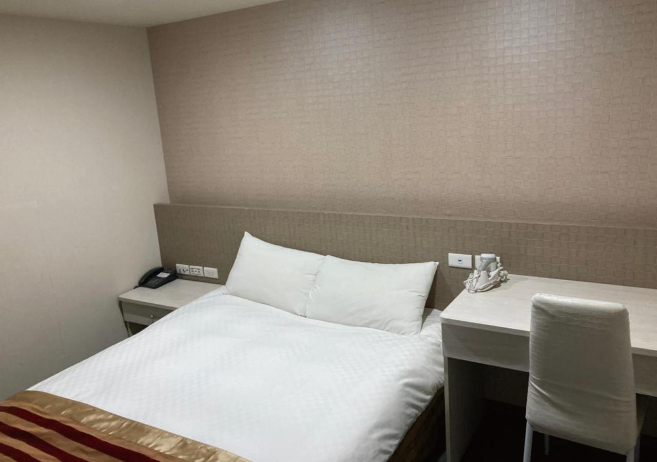 Shun-Yi Business Hotel Chiayi City Dış mekan fotoğraf