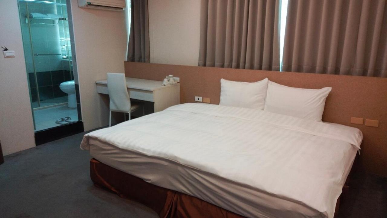 Shun-Yi Business Hotel Chiayi City Dış mekan fotoğraf