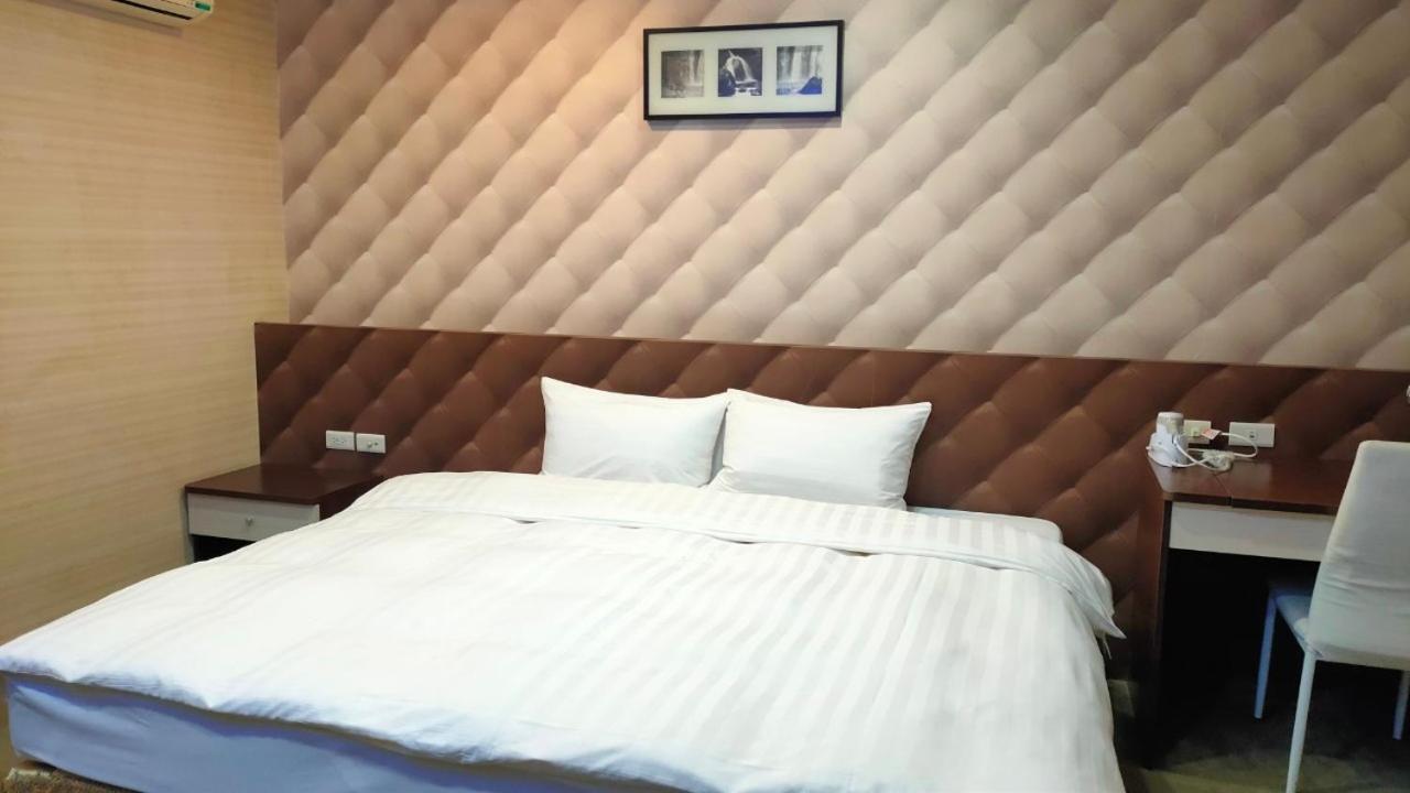 Shun-Yi Business Hotel Chiayi City Dış mekan fotoğraf