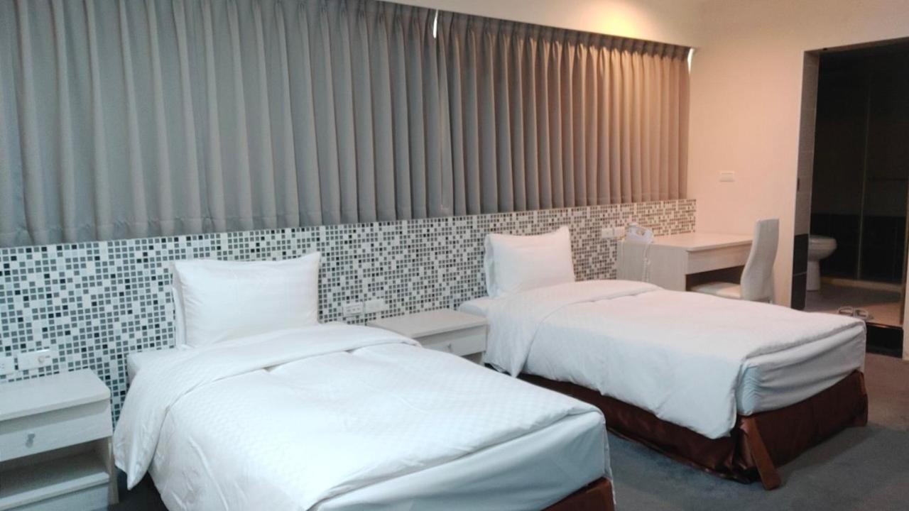 Shun-Yi Business Hotel Chiayi City Dış mekan fotoğraf