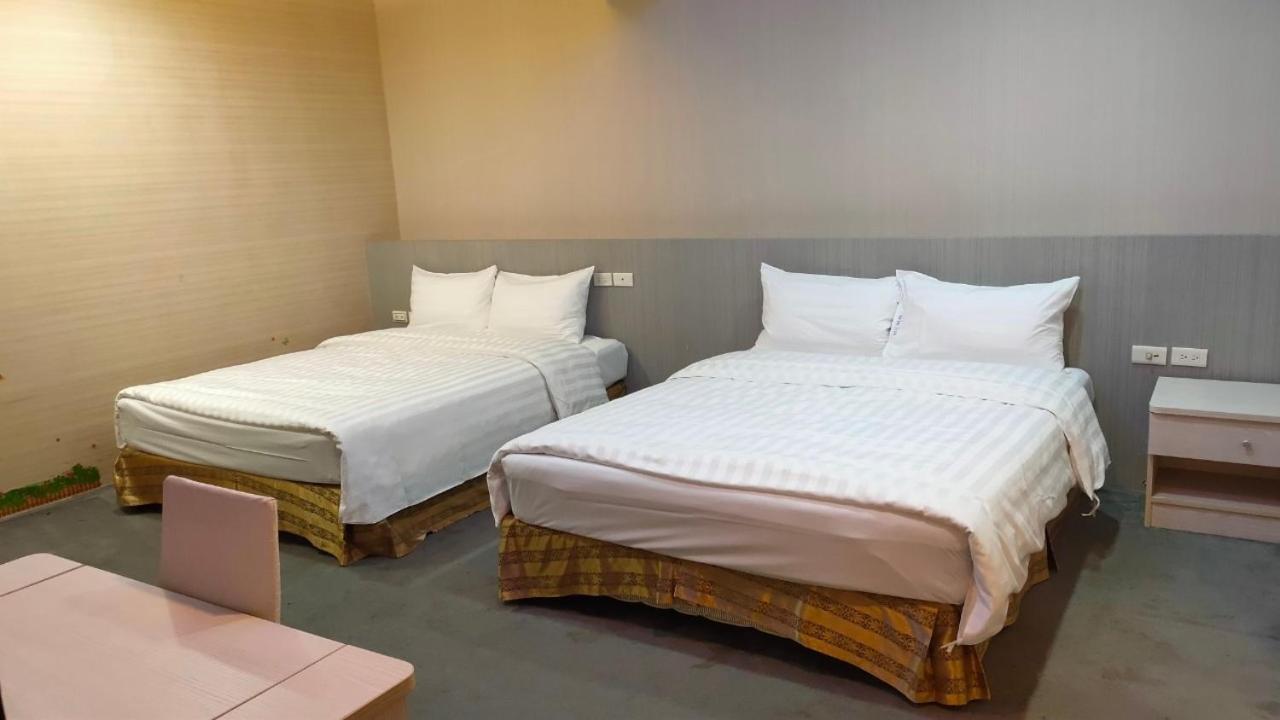 Shun-Yi Business Hotel Chiayi City Dış mekan fotoğraf