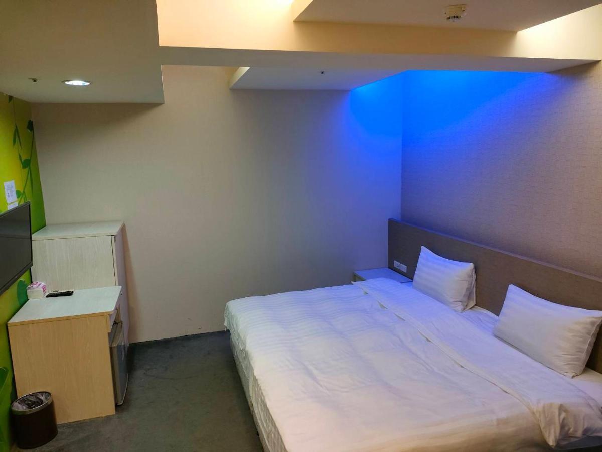 Shun-Yi Business Hotel Chiayi City Dış mekan fotoğraf