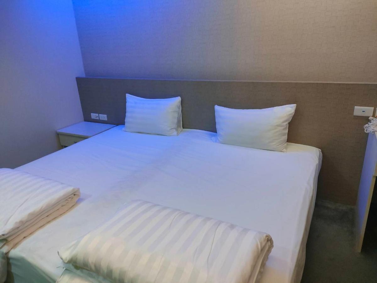 Shun-Yi Business Hotel Chiayi City Dış mekan fotoğraf