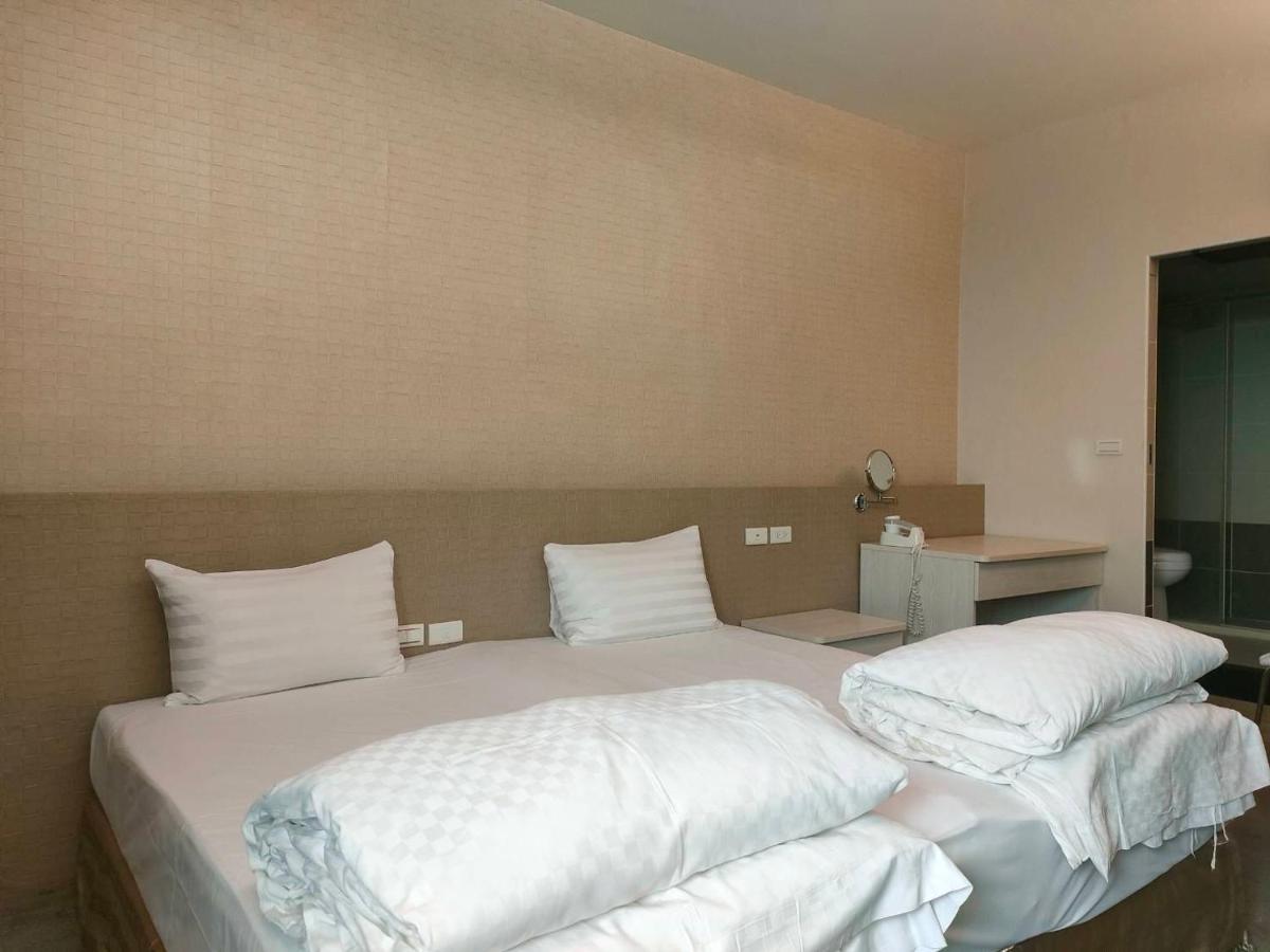 Shun-Yi Business Hotel Chiayi City Dış mekan fotoğraf