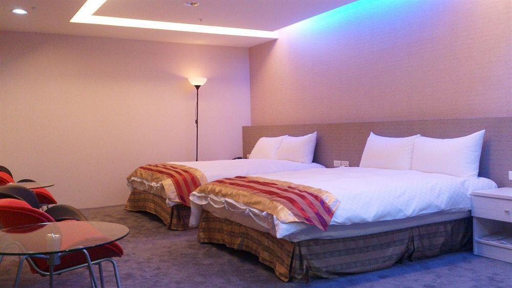 Shun-Yi Business Hotel Chiayi City Dış mekan fotoğraf