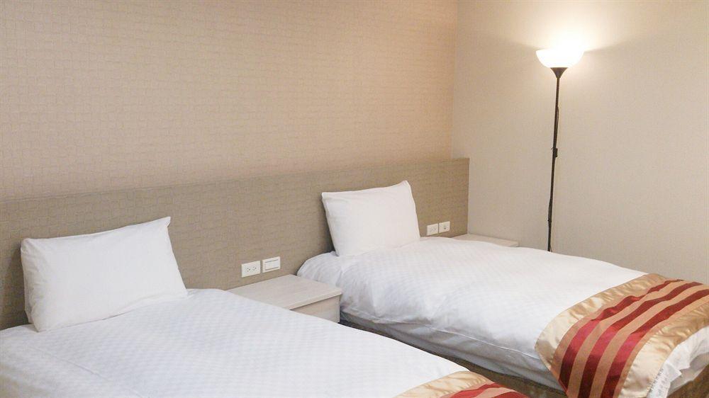Shun-Yi Business Hotel Chiayi City Dış mekan fotoğraf