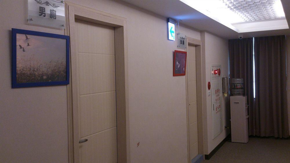 Shun-Yi Business Hotel Chiayi City Dış mekan fotoğraf