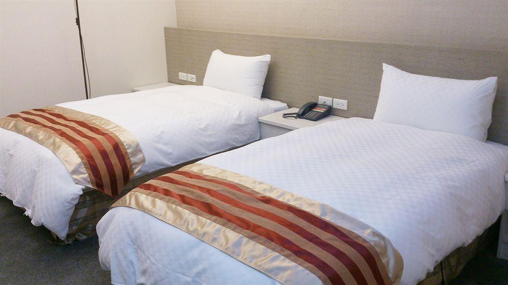 Shun-Yi Business Hotel Chiayi City Dış mekan fotoğraf