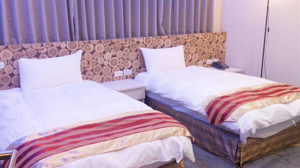 Shun-Yi Business Hotel Chiayi City Dış mekan fotoğraf