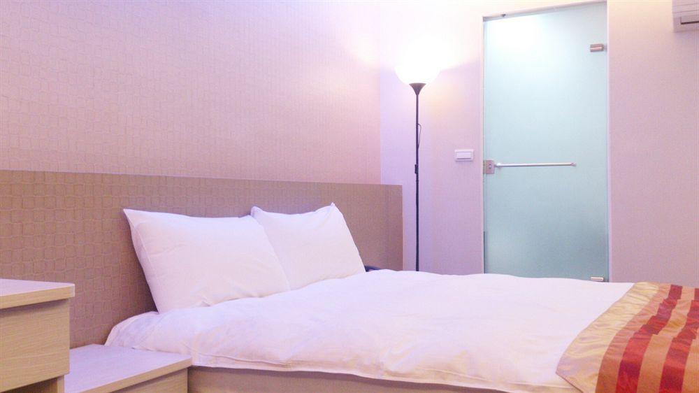 Shun-Yi Business Hotel Chiayi City Dış mekan fotoğraf