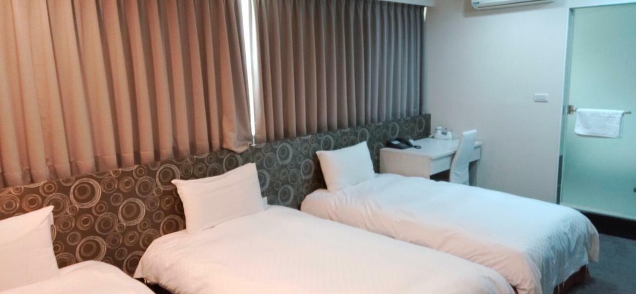 Shun-Yi Business Hotel Chiayi City Dış mekan fotoğraf